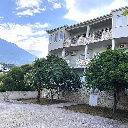 Apartments Vila Kurtagic Dobra Voda Dış mekan fotoğraf