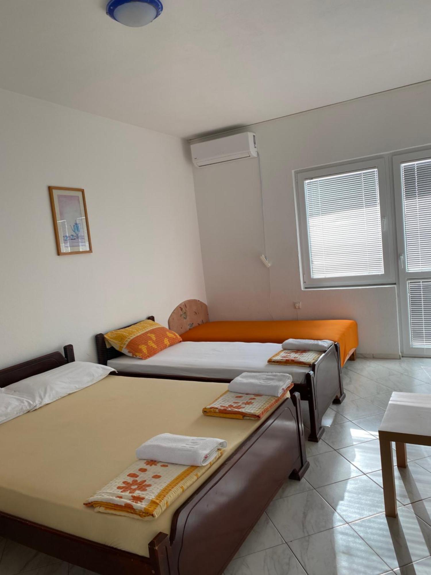 Apartments Vila Kurtagic Dobra Voda Dış mekan fotoğraf