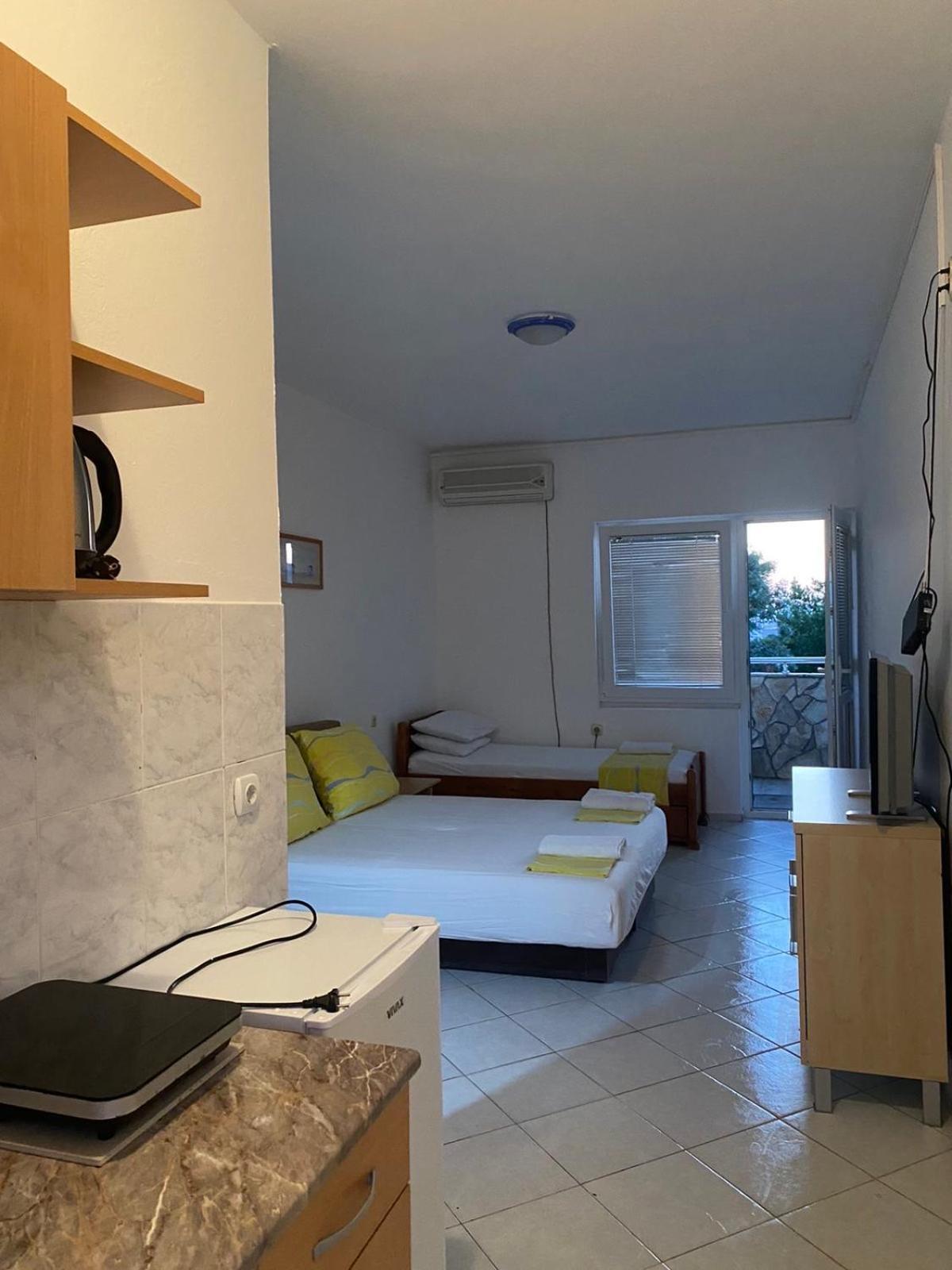 Apartments Vila Kurtagic Dobra Voda Dış mekan fotoğraf
