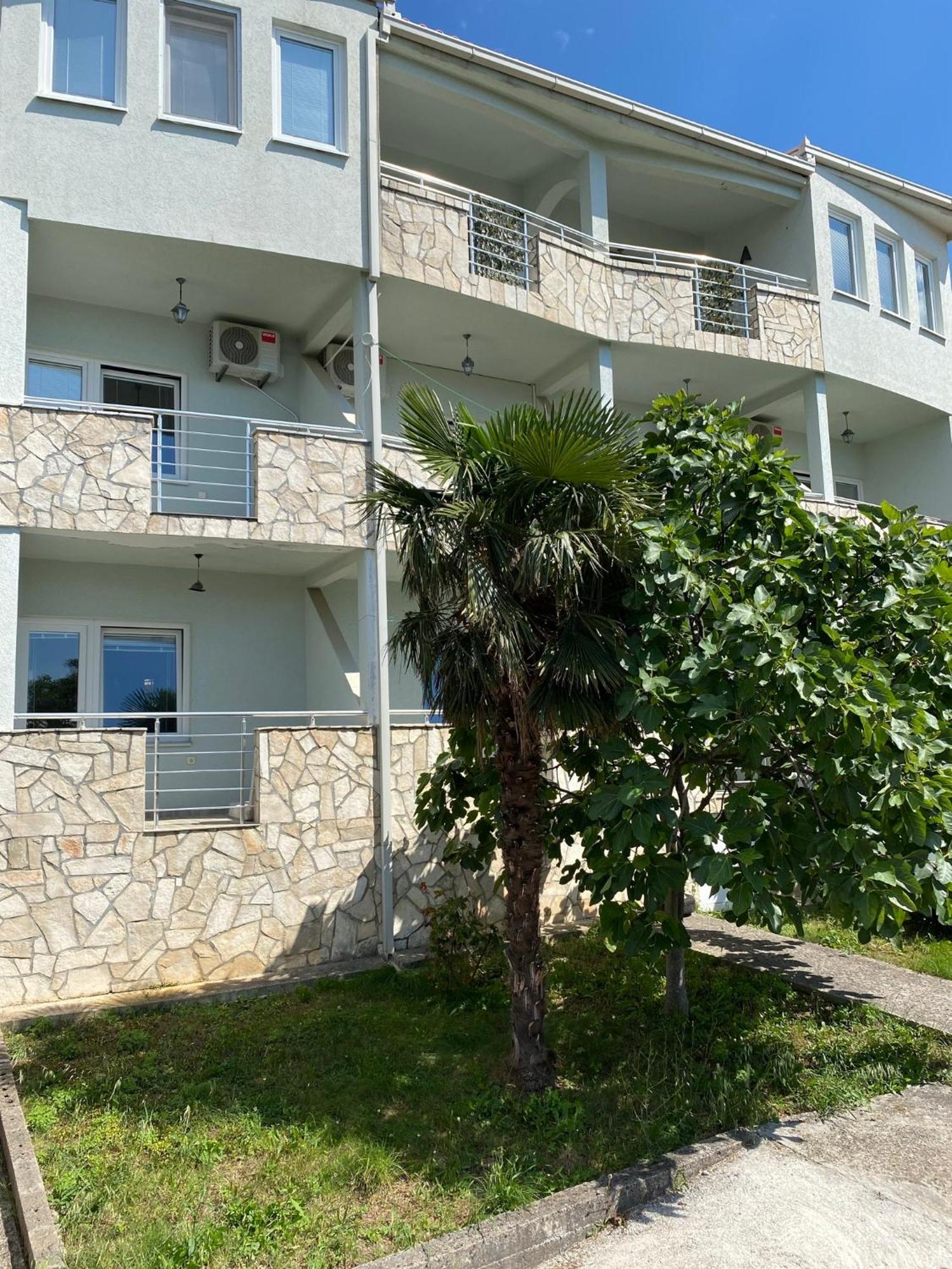 Apartments Vila Kurtagic Dobra Voda Dış mekan fotoğraf